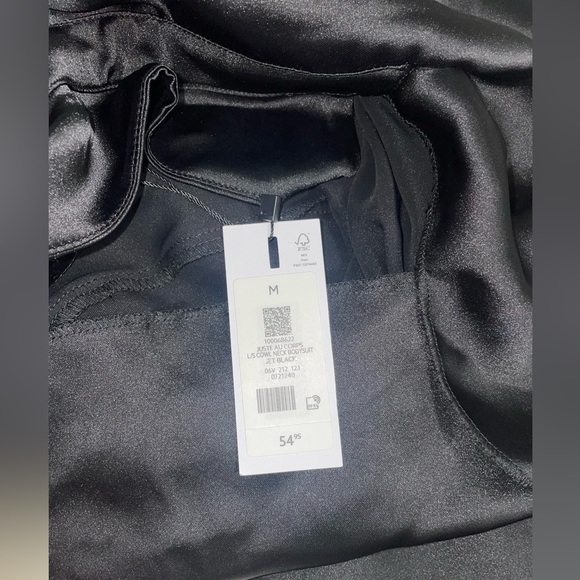 Dynamite Cowl neck bodysuit - Picture 3 of 3